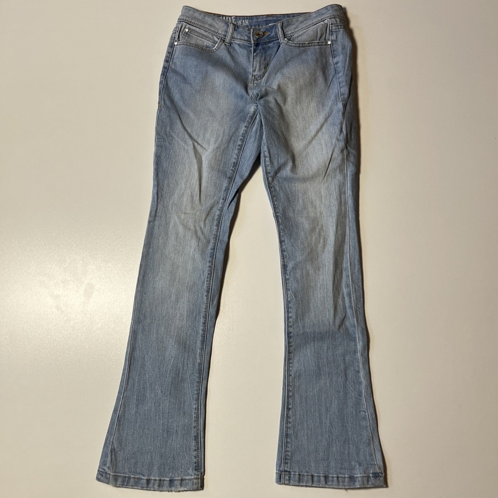 DKNY East Side Jean Size 6 Mid-Rise Slight Flare Light Wash Denim Trouser Pants
